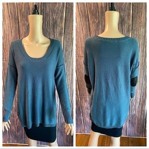 BCBG Generation sz small blue teal with black faux leather elbow pads boho